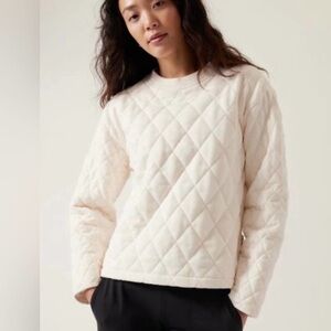 Athleta  Retro Plus quilted crewneck pull over